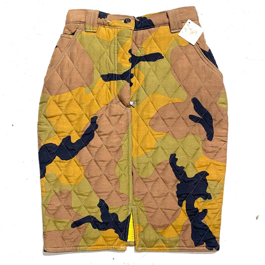 Ferrè Oaks NOS quilted camo skirt, cool and unusual style, made in Italy 80s with tags