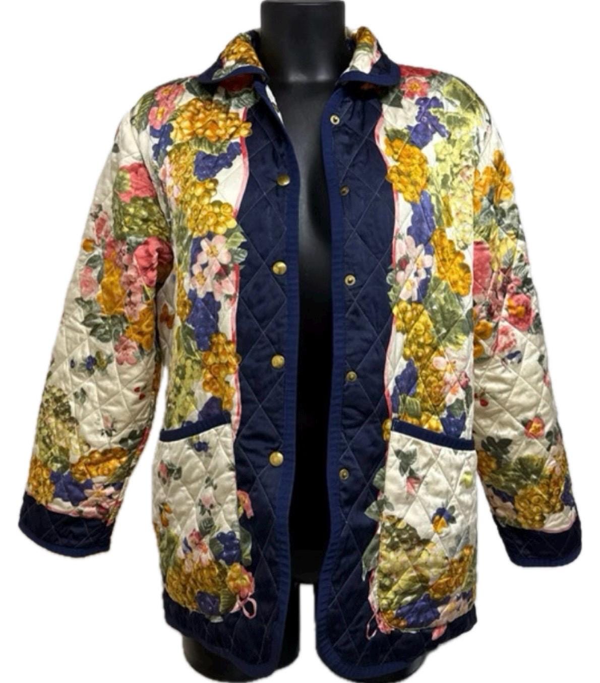 Ferrari Scarf Hermes style print satin quilted matelassè jacket tailored in Italy in the 80s, sz S, Mint