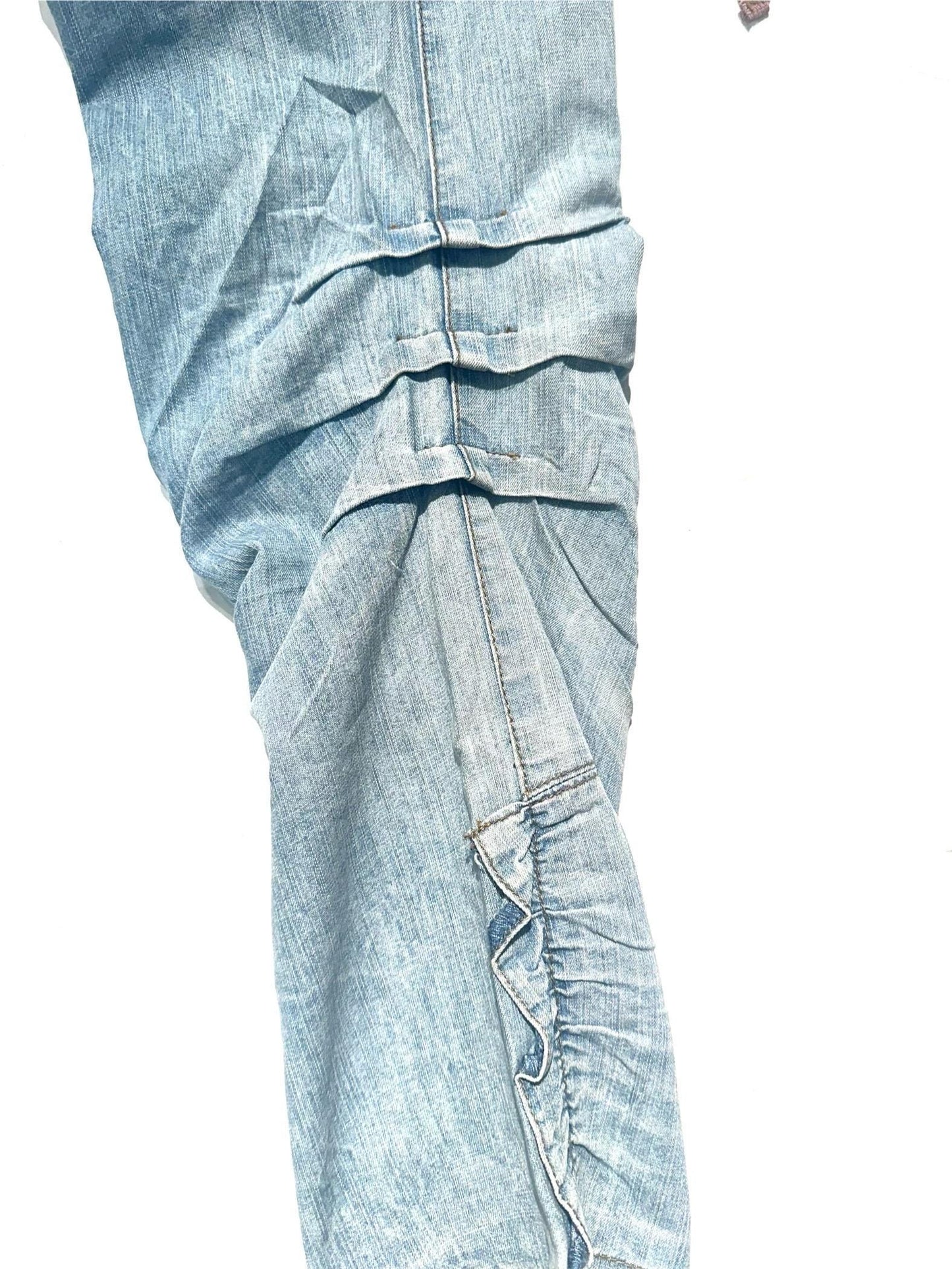 Marithe Francoise Girbaud light blue girl disruptive Jeans with cargo pockets and pink laces, size 40 usa 26