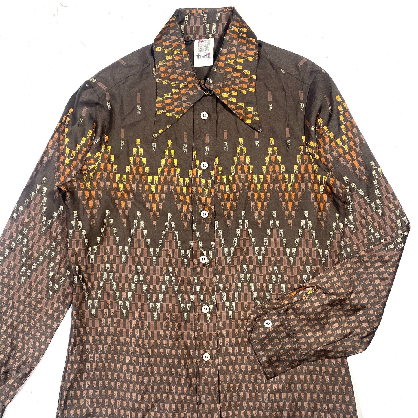 Tedi 1970s funky satin blouse, brown with abstract checks brown/orange fading zigzag allover, sz S mint