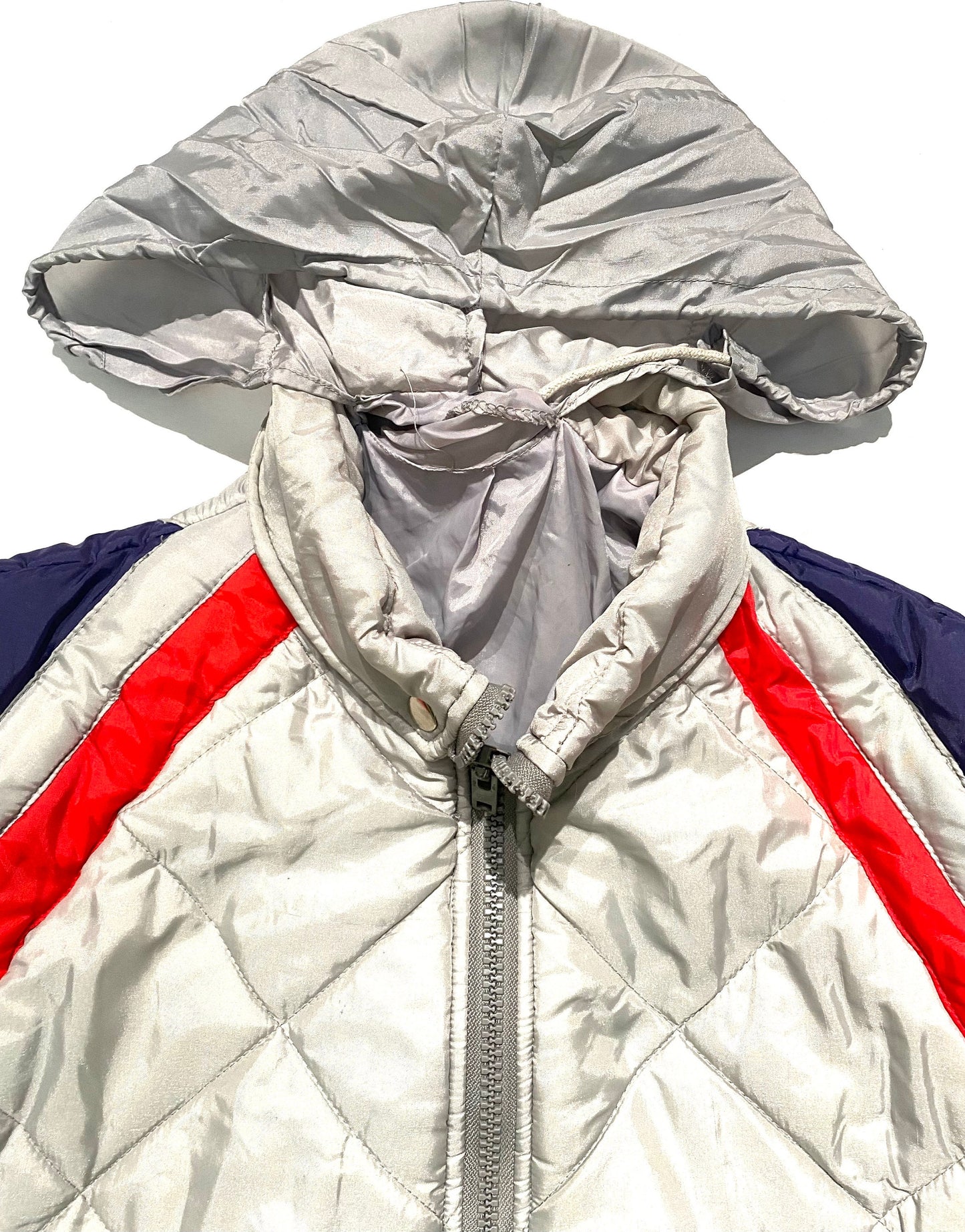 Viscosuisse grey quilted jacket with blue/red  inserts and retractable hood, sz S / 38