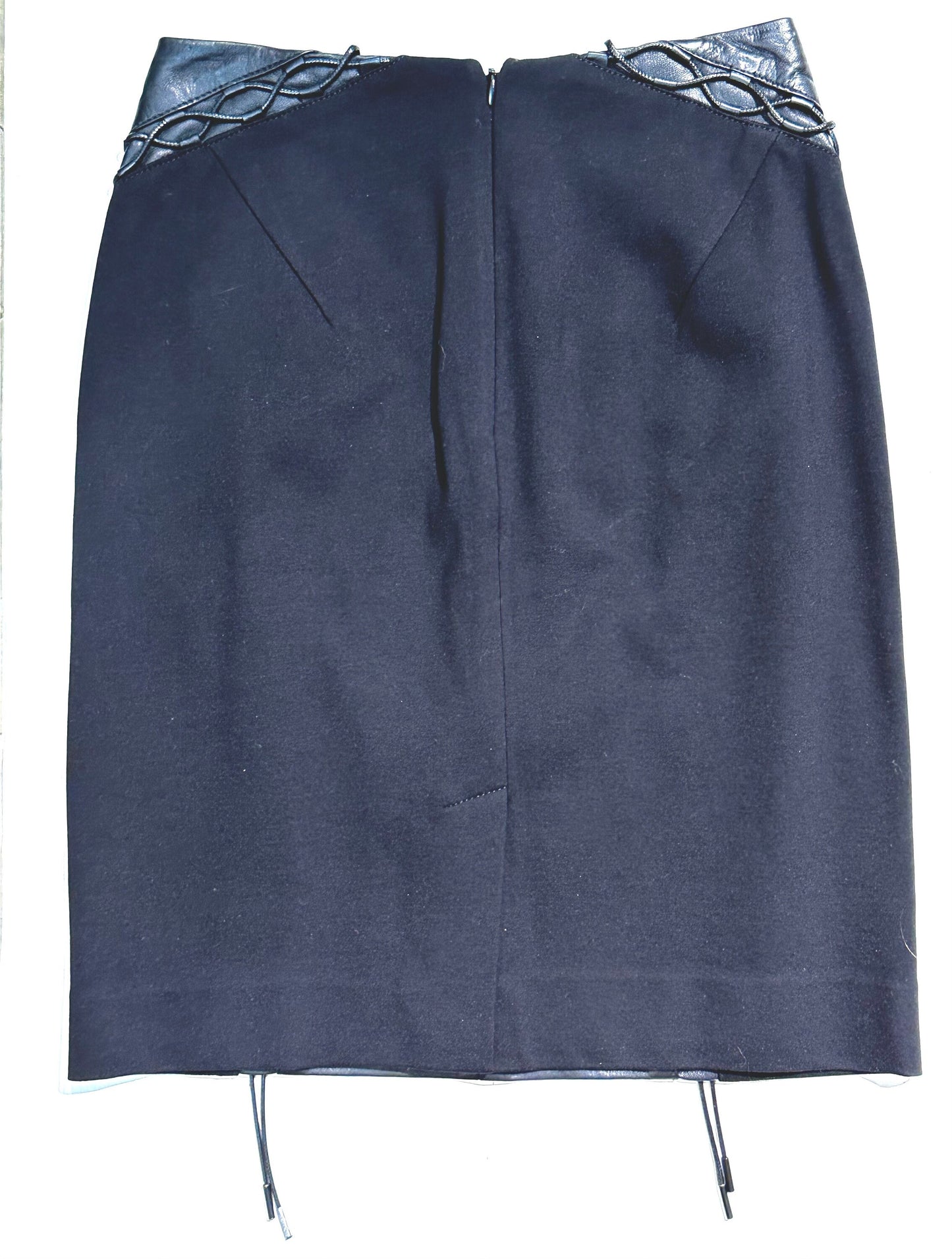 Karl Lagerfeld lambskin leather / viscose sexy skirt with laces inserts, mint; sz 40 / S