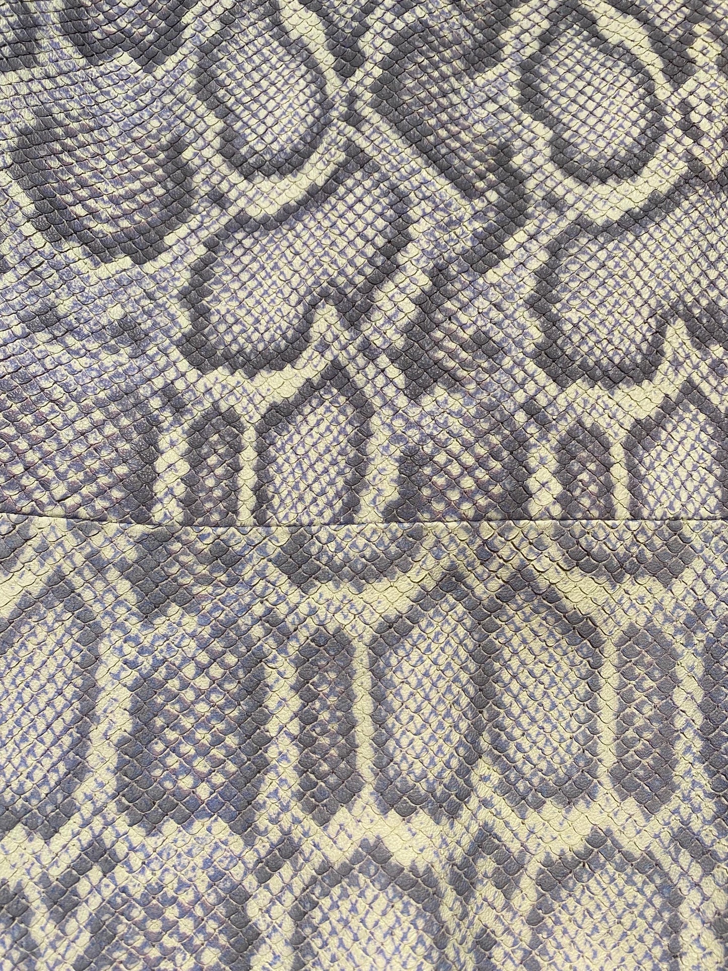 Real leather trackpants w snake print-3d texture, super realistic feel and look, BNWT itsly 90s