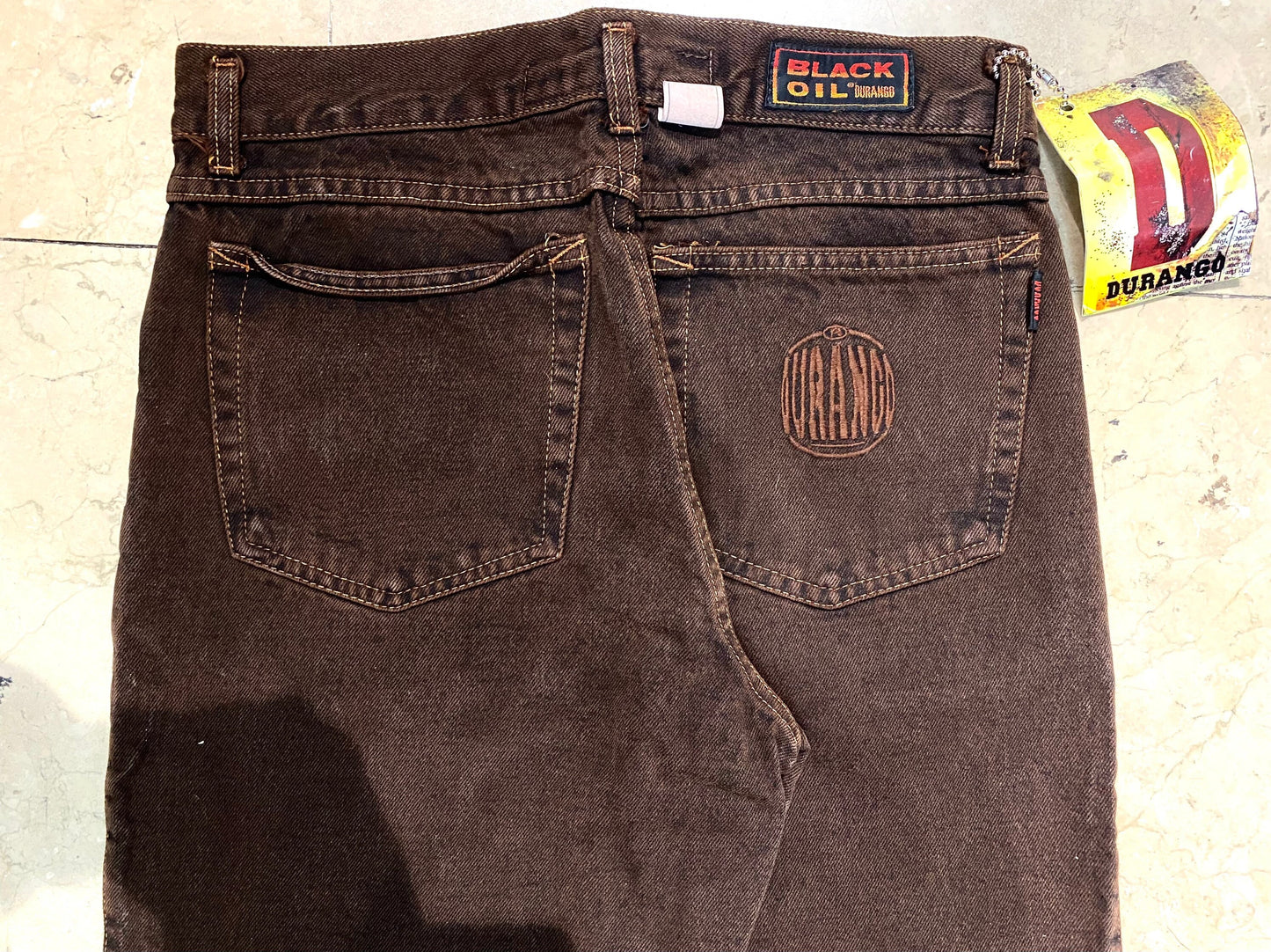 Durango brown straight leg jeans with a beautiful wash sz 32