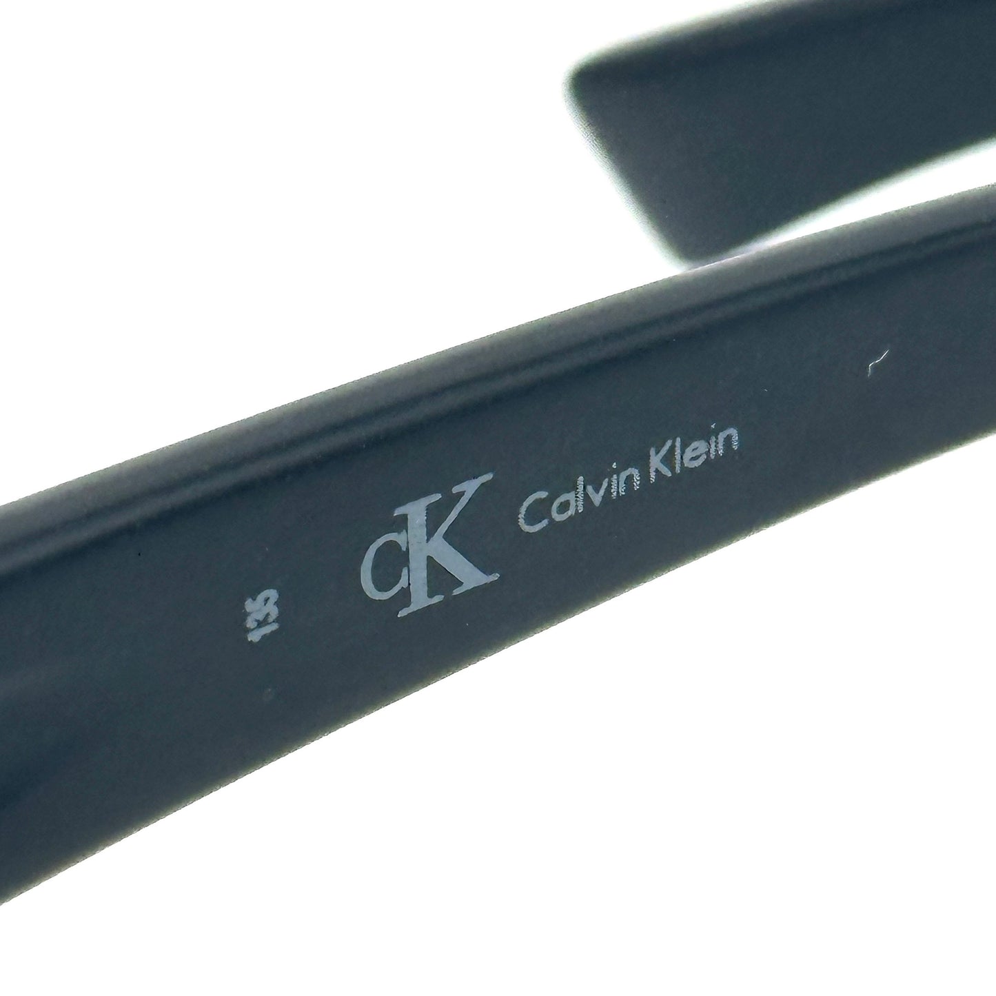 Calvin Klein 3020 occhiali da sole sportivi neri opachi realizzati in Italia, anni '90 NoS