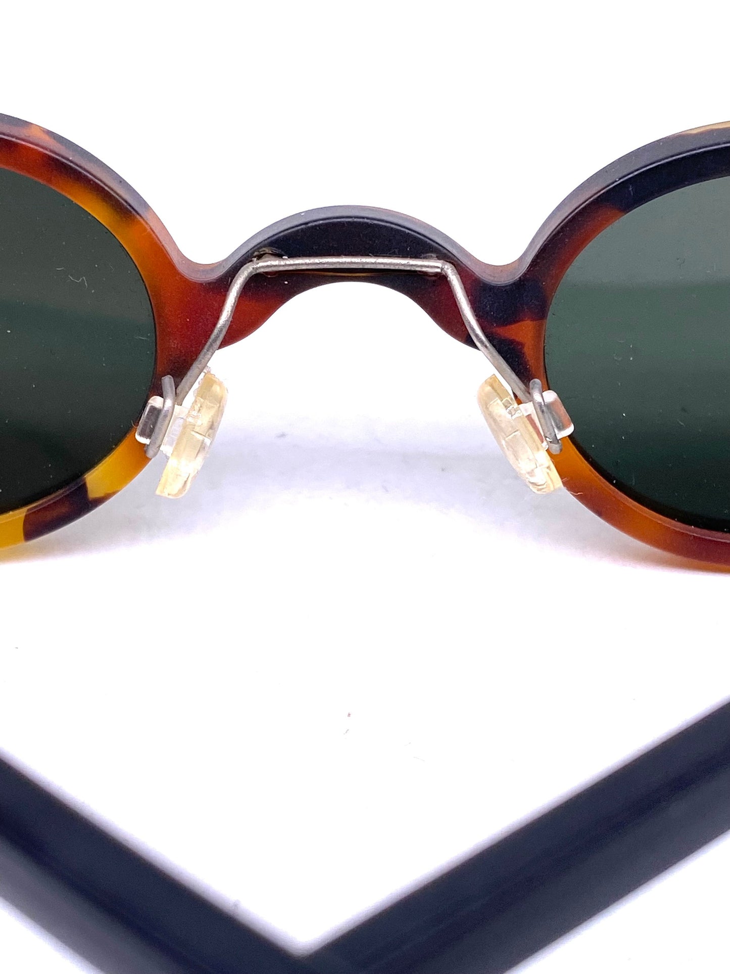 T-Look Milano Tattoo coolest small oval retro-Victorian style tortoise sunglasses w patent pierced temples, NoS 90s Italy