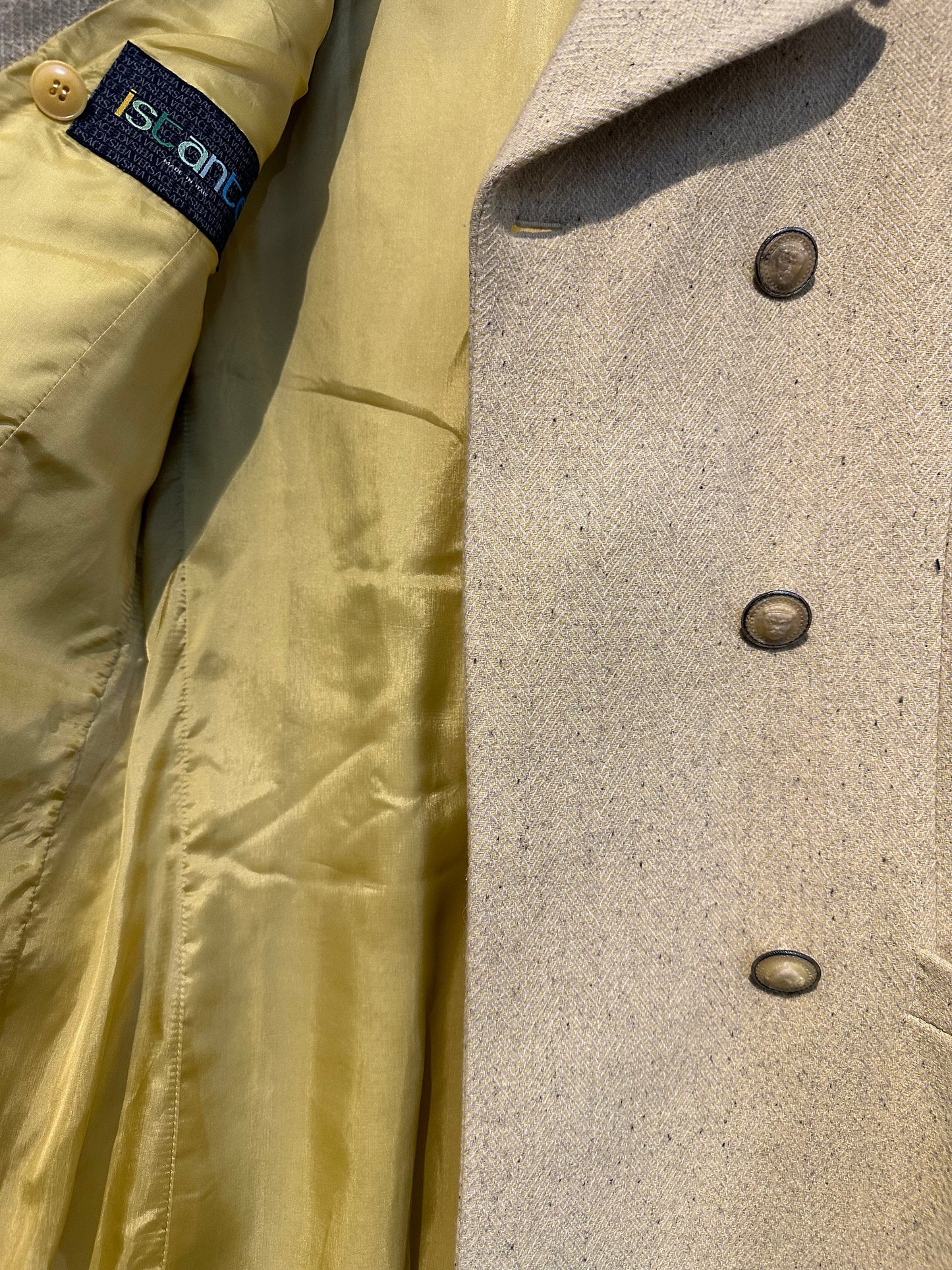 Istante Versace 90s herringbone pale yellow dbl breast wool ladies coat , mint condition; sz M/ 42 / 8