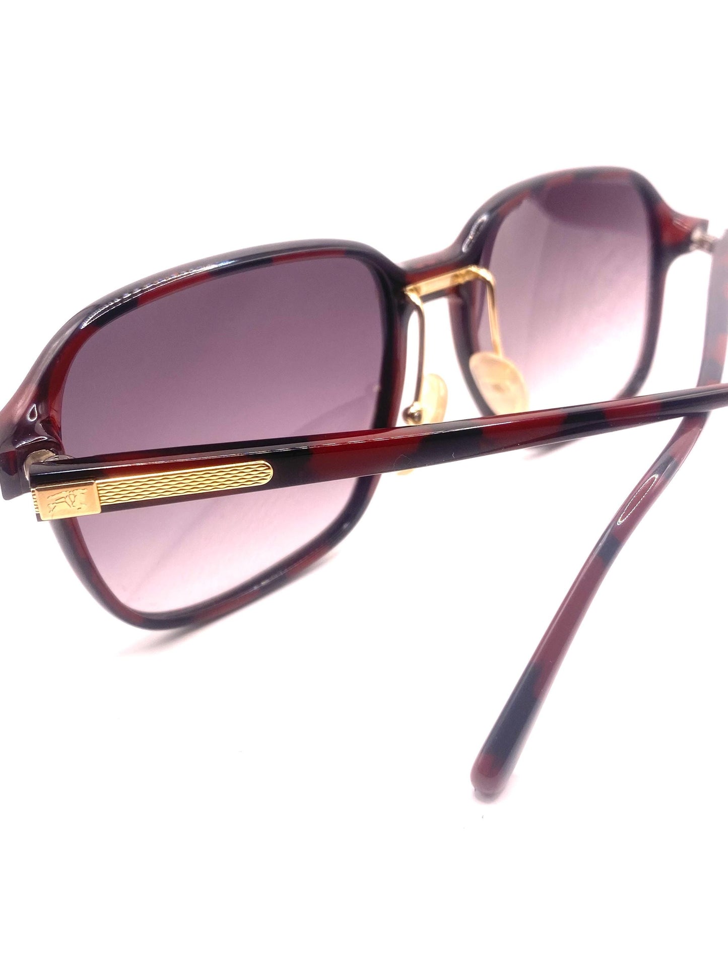 Burberrys B8278 big square red tortoise /gold sunglasses, made in Austria by Safilo, 80S NOS