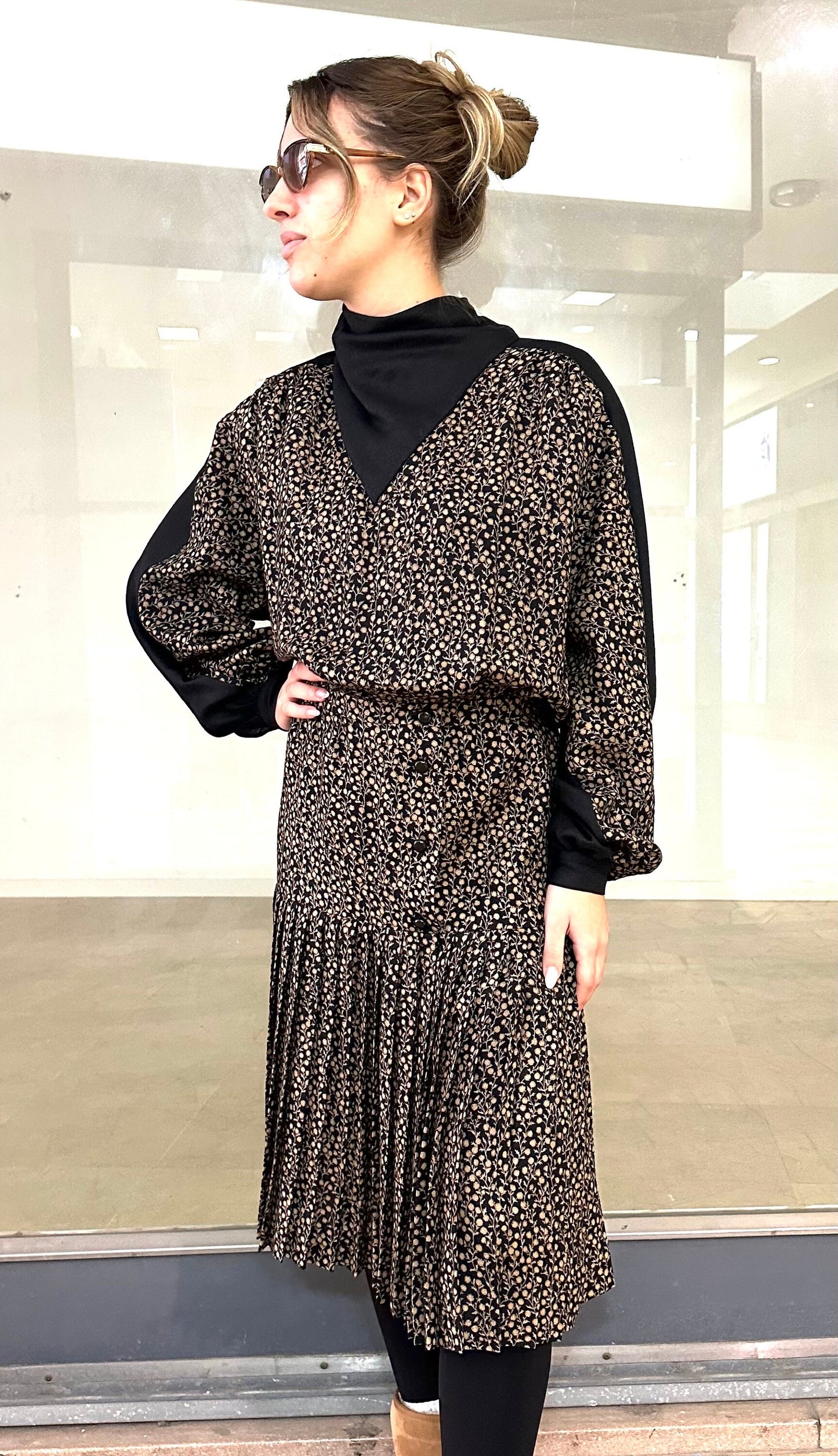 Valentino Boutique 1980s classy black/beige floral long woolen dress, in mint condition sz 10