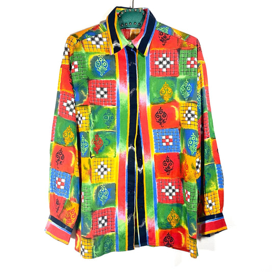 Camicia Versus Versace anni '90 in cotone colorato, a quadri con stampa tipo batik, in ottime condizioni.