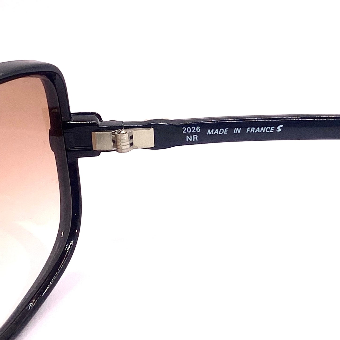 Balenciaga 2026 NR oversized black sunglasses with red carved stripes and golden logo, 80s Made in France