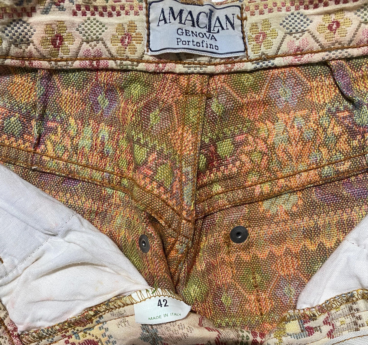 Amaclan Portofino gorgeous beige jacquard trousers w farm Provence scenes allover, mint sz S ladies
