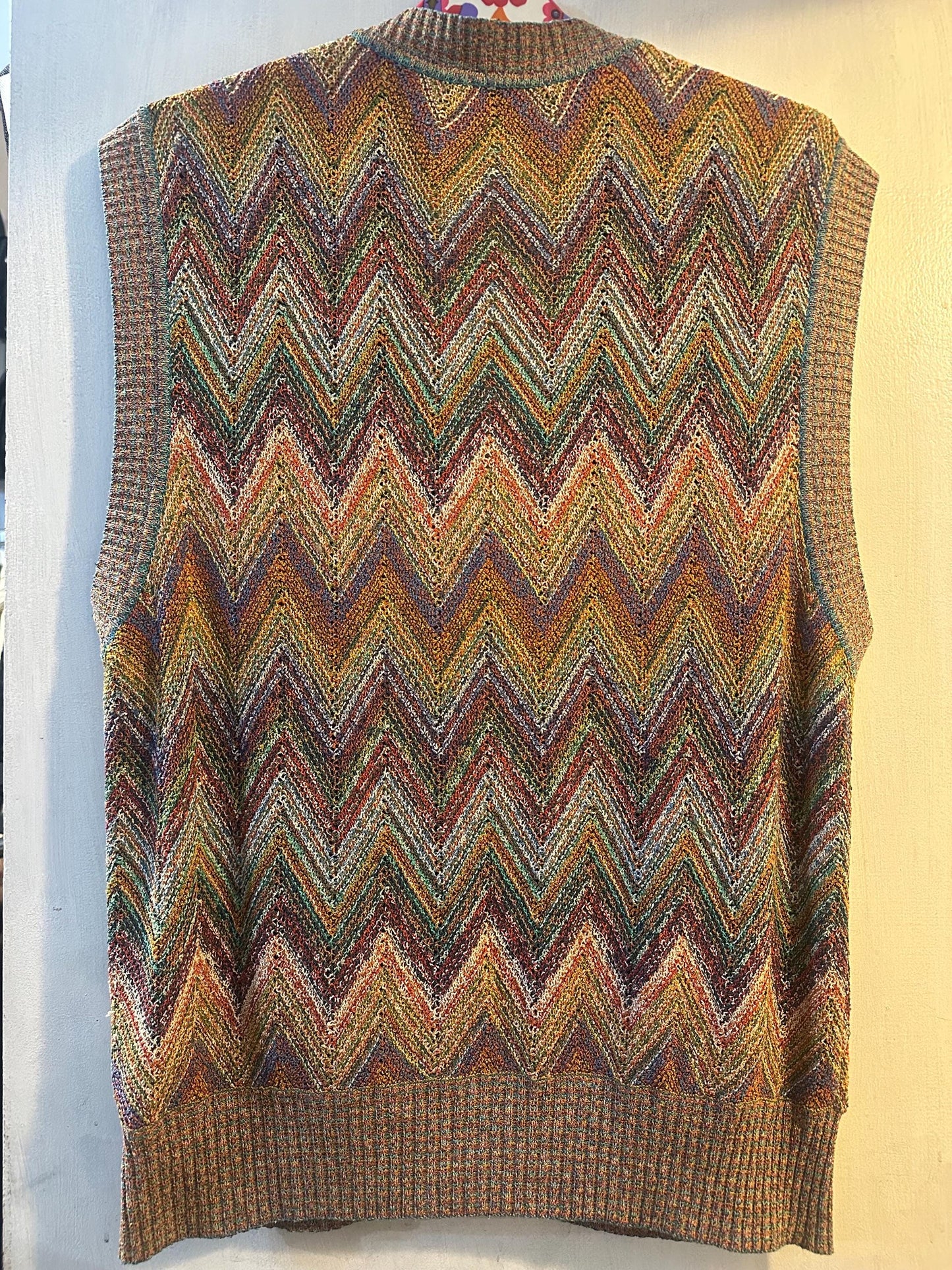 Missoni iconic colorful zigzag stripes cotton-linen knit cardigan vest made in Italy, 1980s mint sz 50 / L