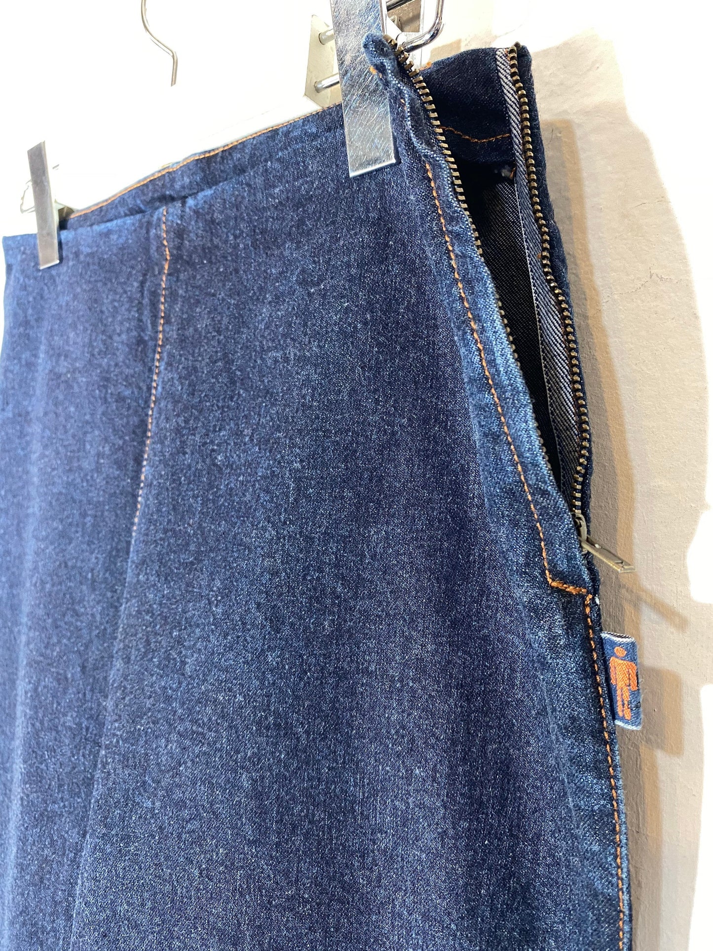Jean’s Paul Gaultier indigo dark blue denim ladies slim fit trousers, new with tags sz 40 (26/27)
