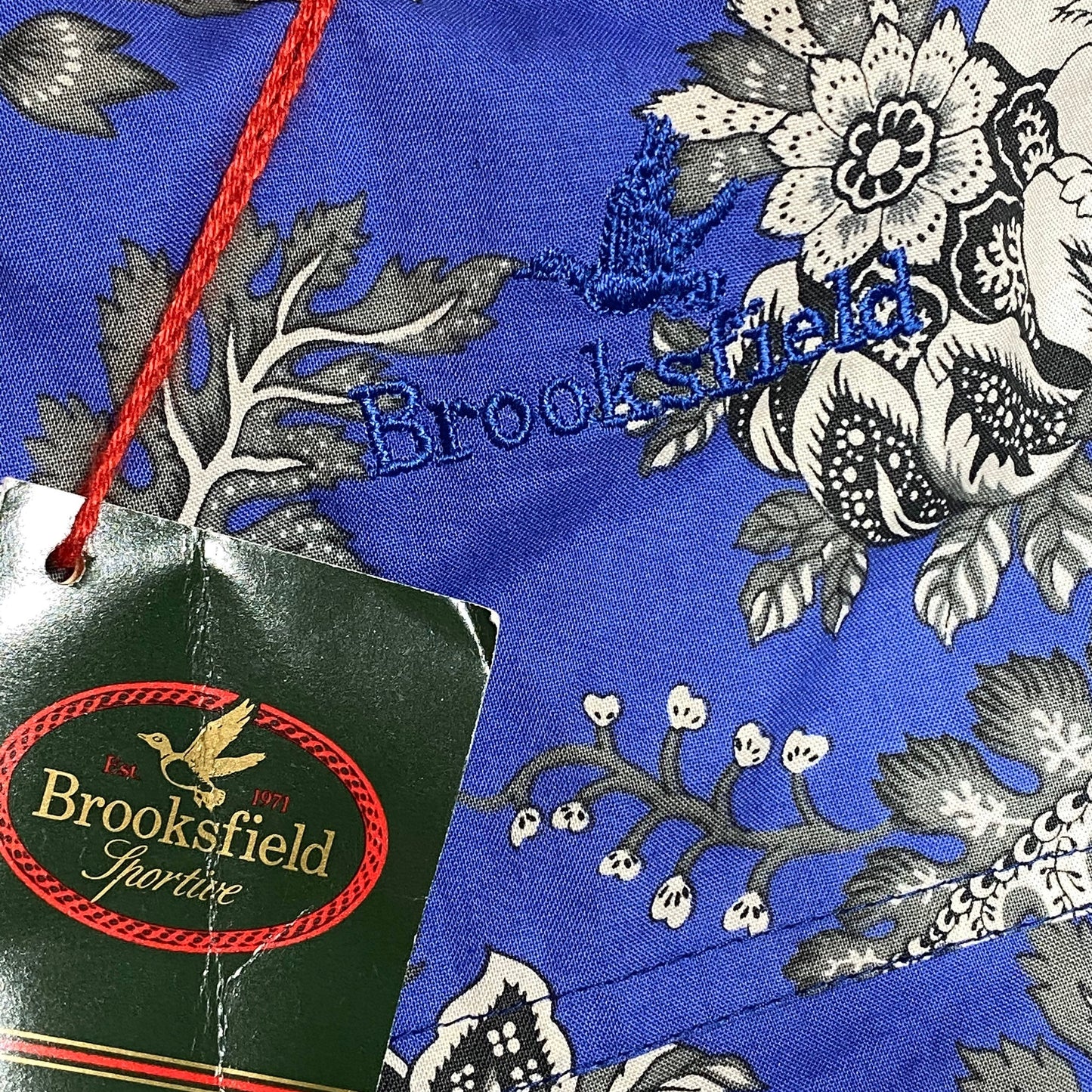 Brooksfield NWT 90s blue swim shorts with Black/white paisley print allover, 2 Colors and sizes
