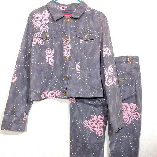 McM München 1990s cotton/elasthane grey/pink ladies jeans suit, jacket and trousers, great condition.