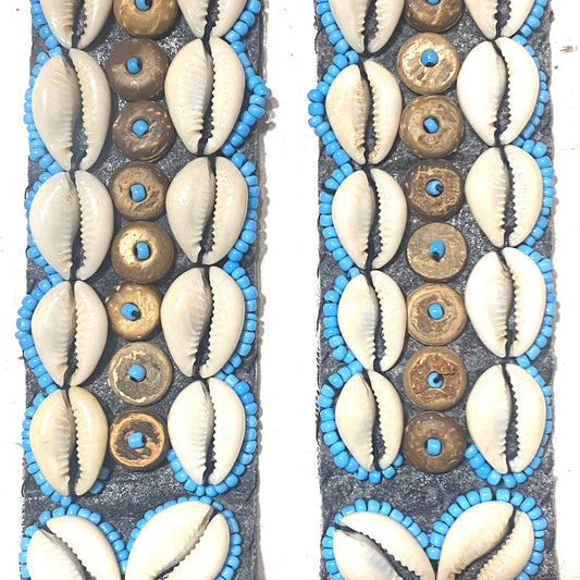 Cowrie shells belt with coconut & ceramic beads, vintage made in Indonesia 80z NOS
