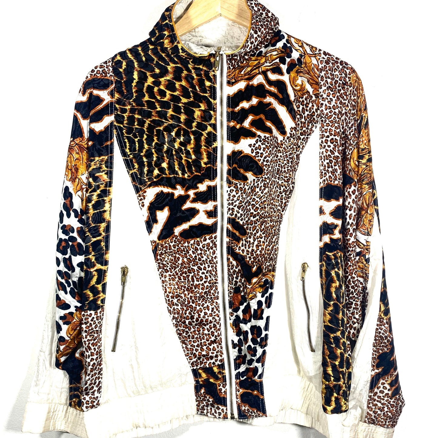 Hippest baroque animalier cheetah print windbreaker jacket, 1980s in great condition.