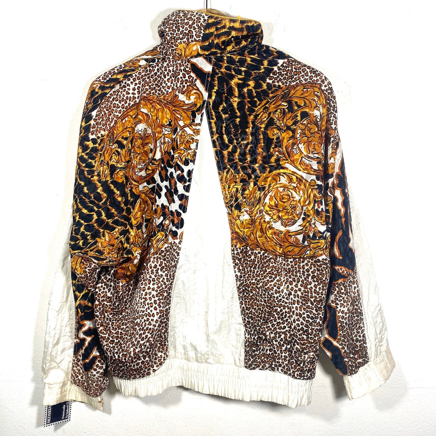 Hippest baroque animalier cheetah print windbreaker jacket, 1980s in great condition.