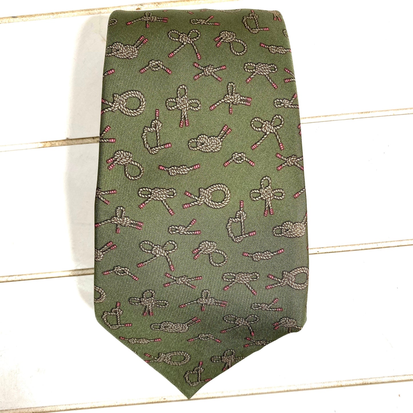 Hermes Paris military green silk tie with sailing / marine knots allover, mint condition 90s France