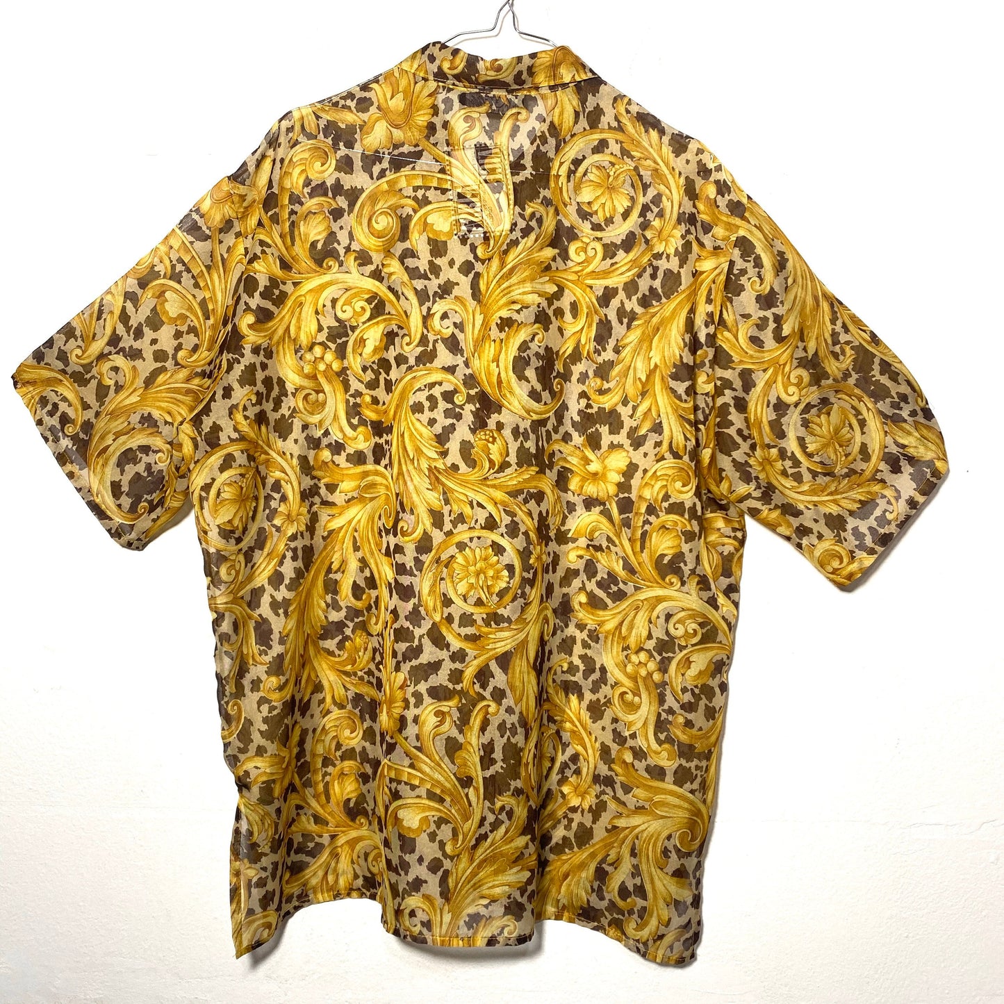 Baroque Versace style cheetah / achantus leaves print shirt made in Italy by Magic life, 80s mint condition