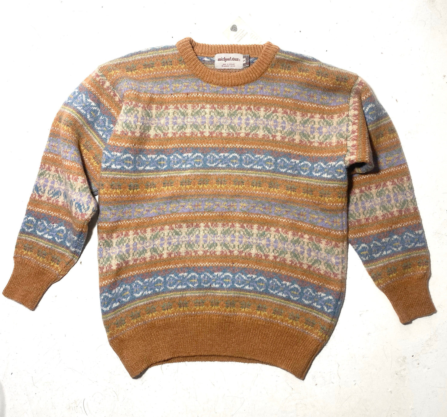 Michael Ross pure new Shetland wool peach base geometrical allover hand loomed  jumper, NWT 80s England