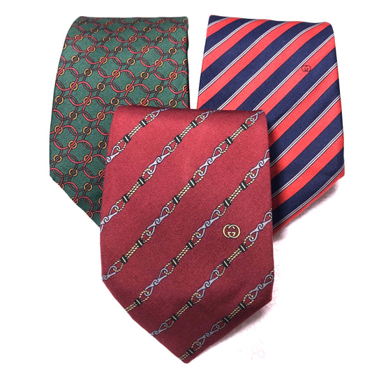 Gucci vintage 70s pure silk ties, classic and elegant designs, in mint condition.