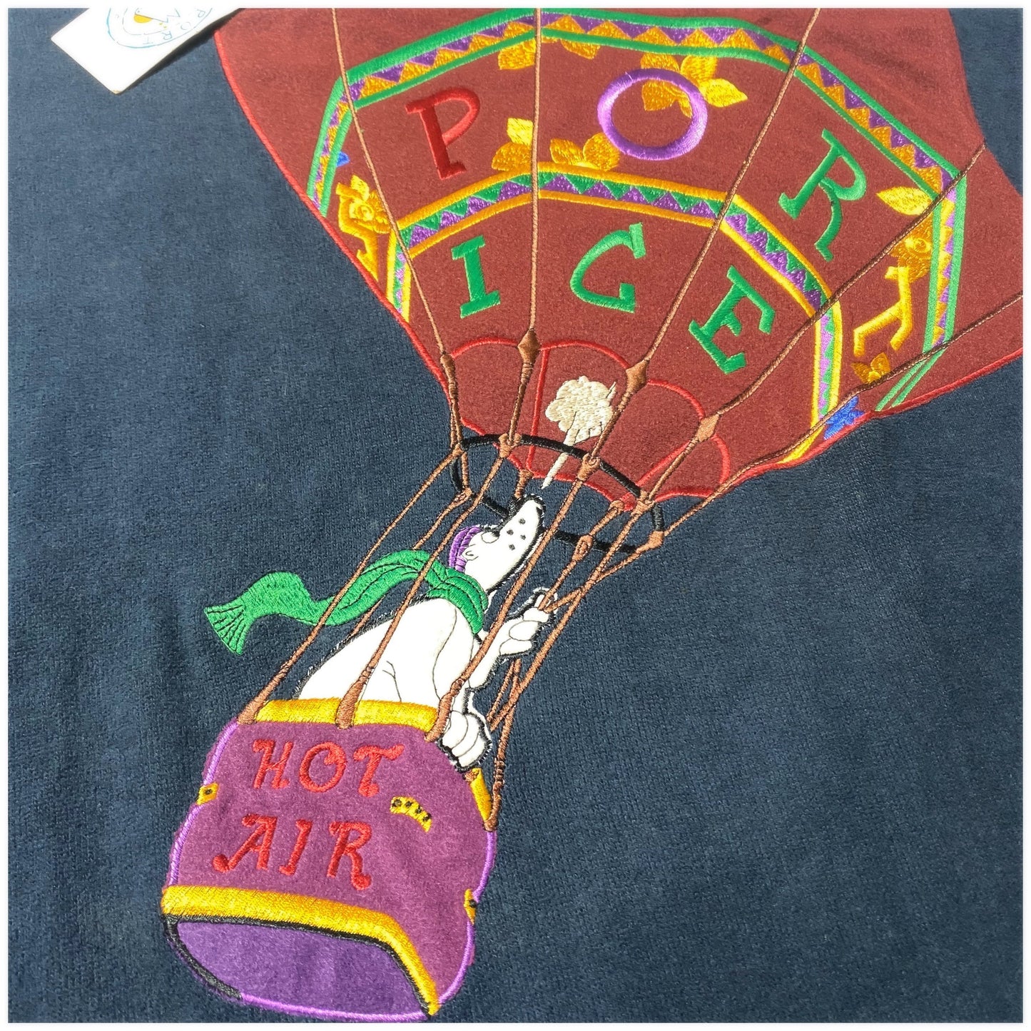 Iceberg sport NWT 90s warm sweatshirt with bear on a hot air balloon embroidered and silk patches, new old stock
