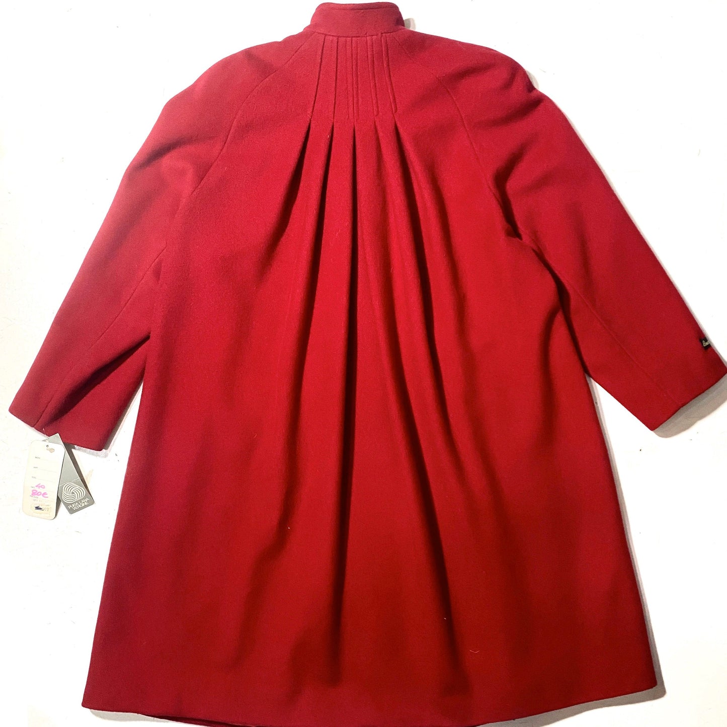 Frida sartorial pure new wool pleated back Valentino red coat, tailor made in Italy, 1980s new with tags sz 40