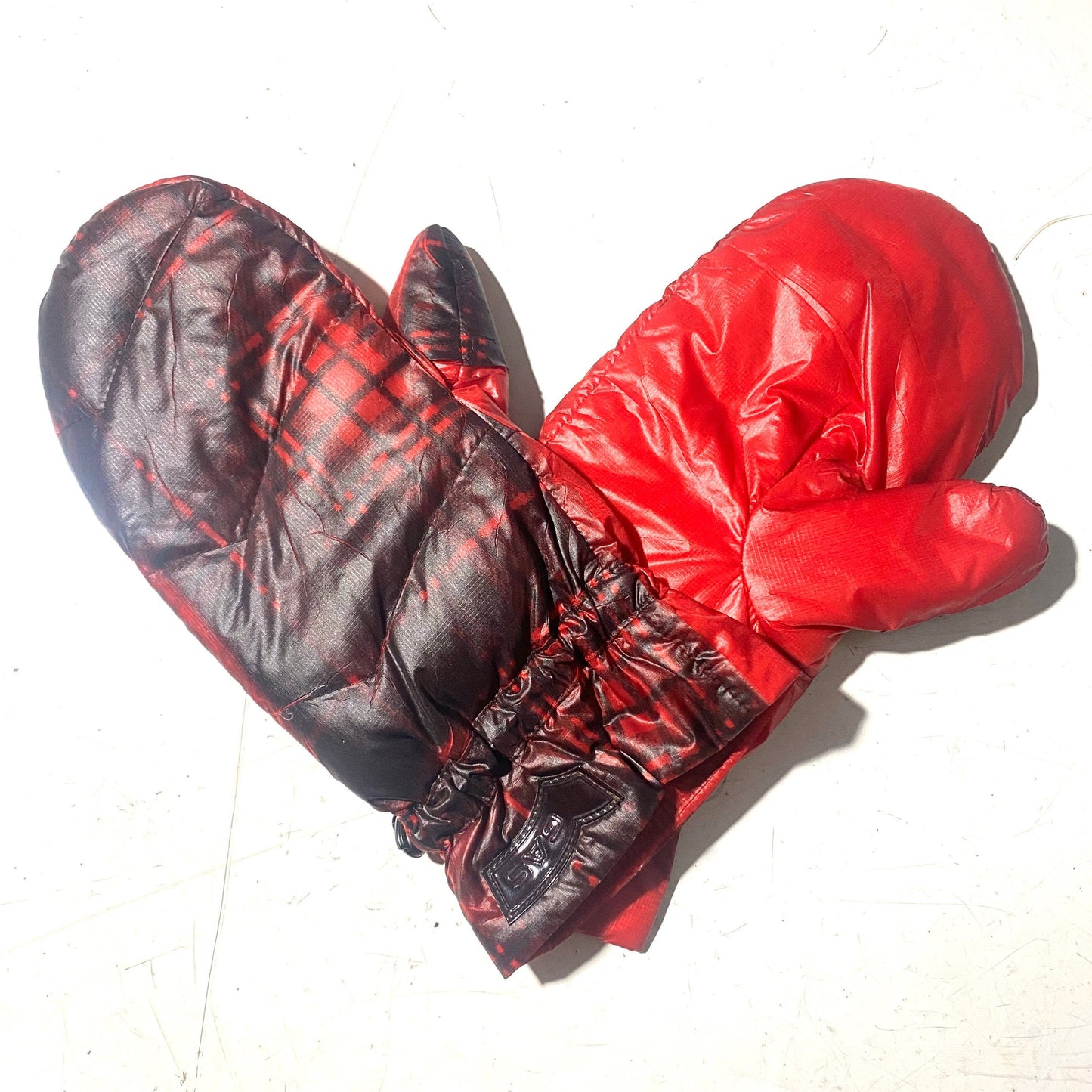 GAS 90s nylon padded winter puffer gloves, coming in 3 colorways, new with tags