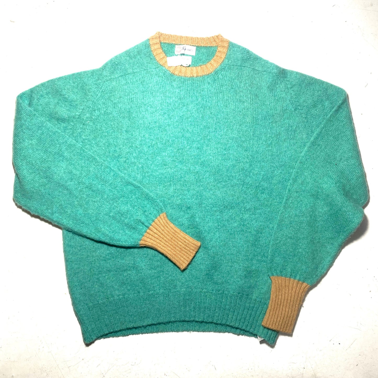 Façonnable Shetland new wool pullover in sea green with beige collar and cuffs, new old stock 80s