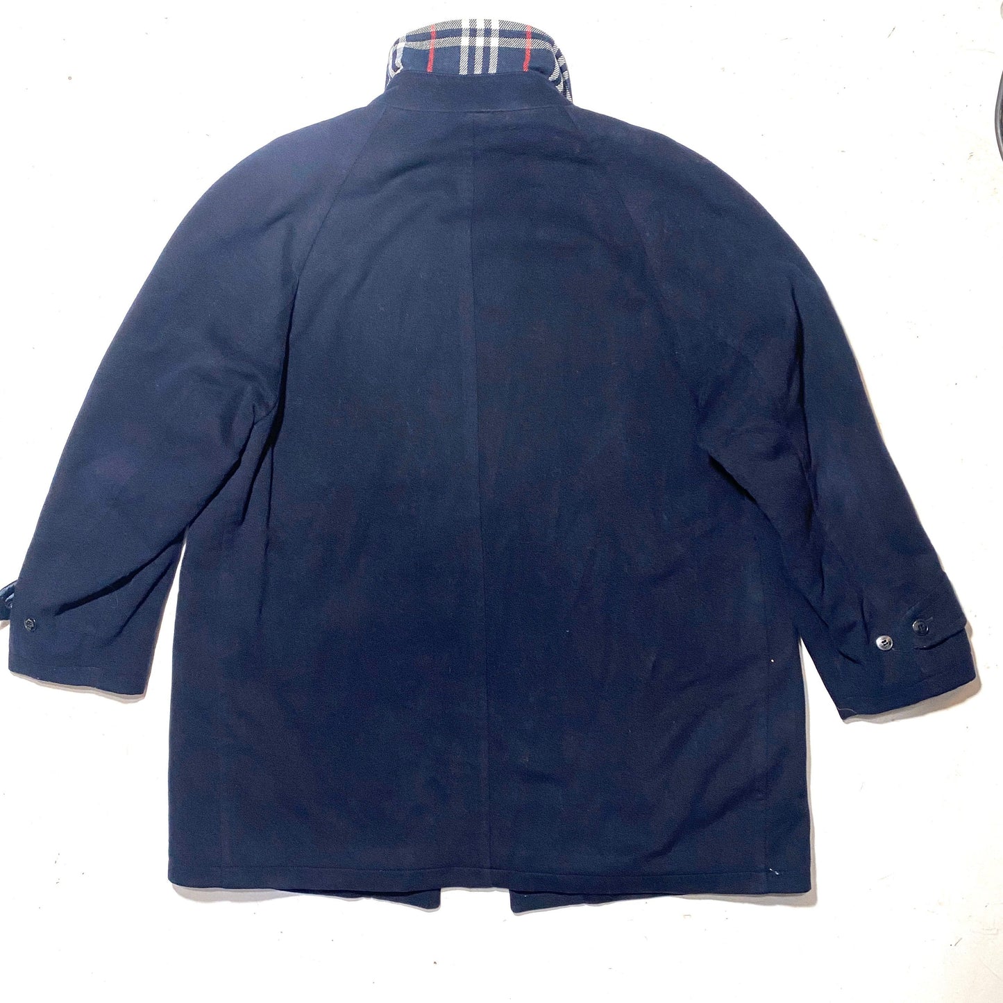 Burberry’s navy blue classic men’s pure new wool coat, 90s in mint condition