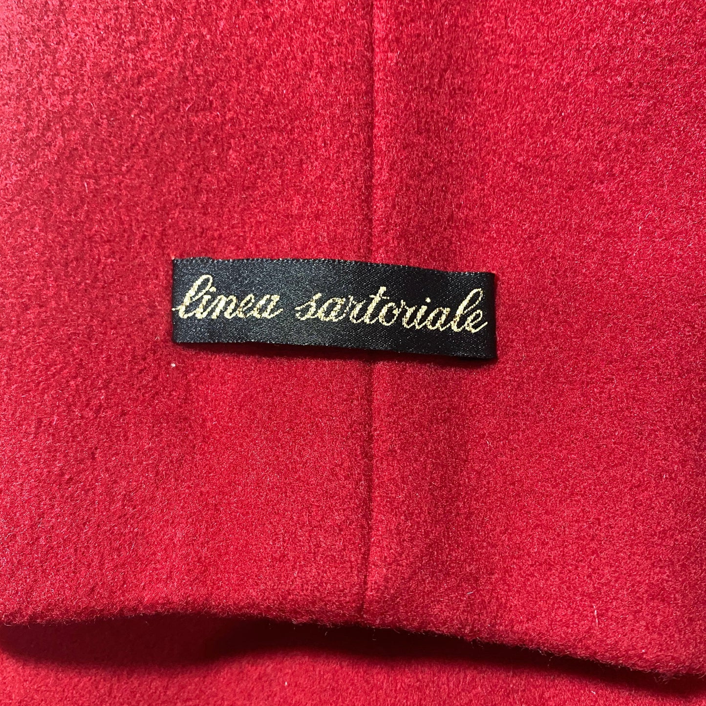 Frida sartorial pure new wool pleated back Valentino red coat, tailor made in Italy, 1980s new with tags sz 40
