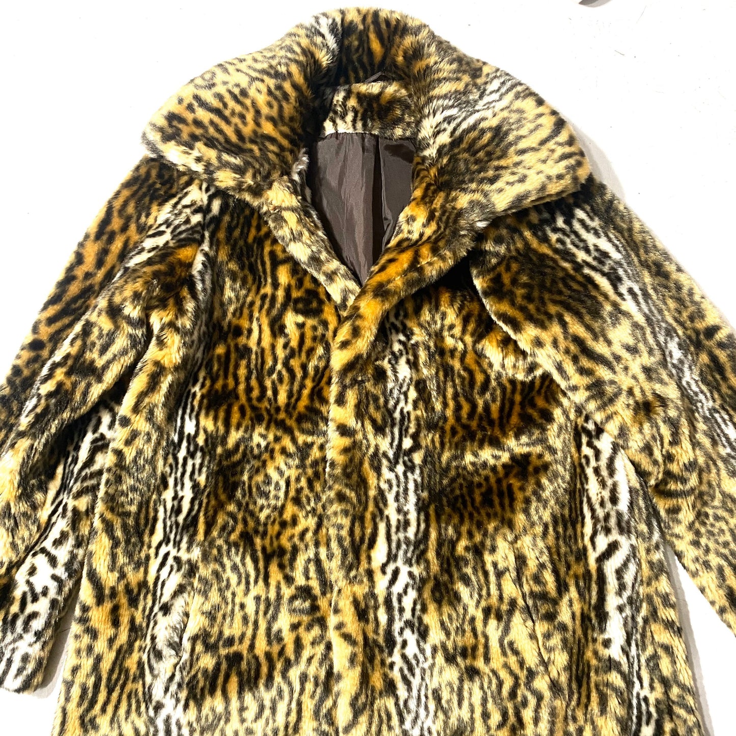 Animalier / cheetah soft & warm vegan faux fur made in Germany in the 90s, great condition