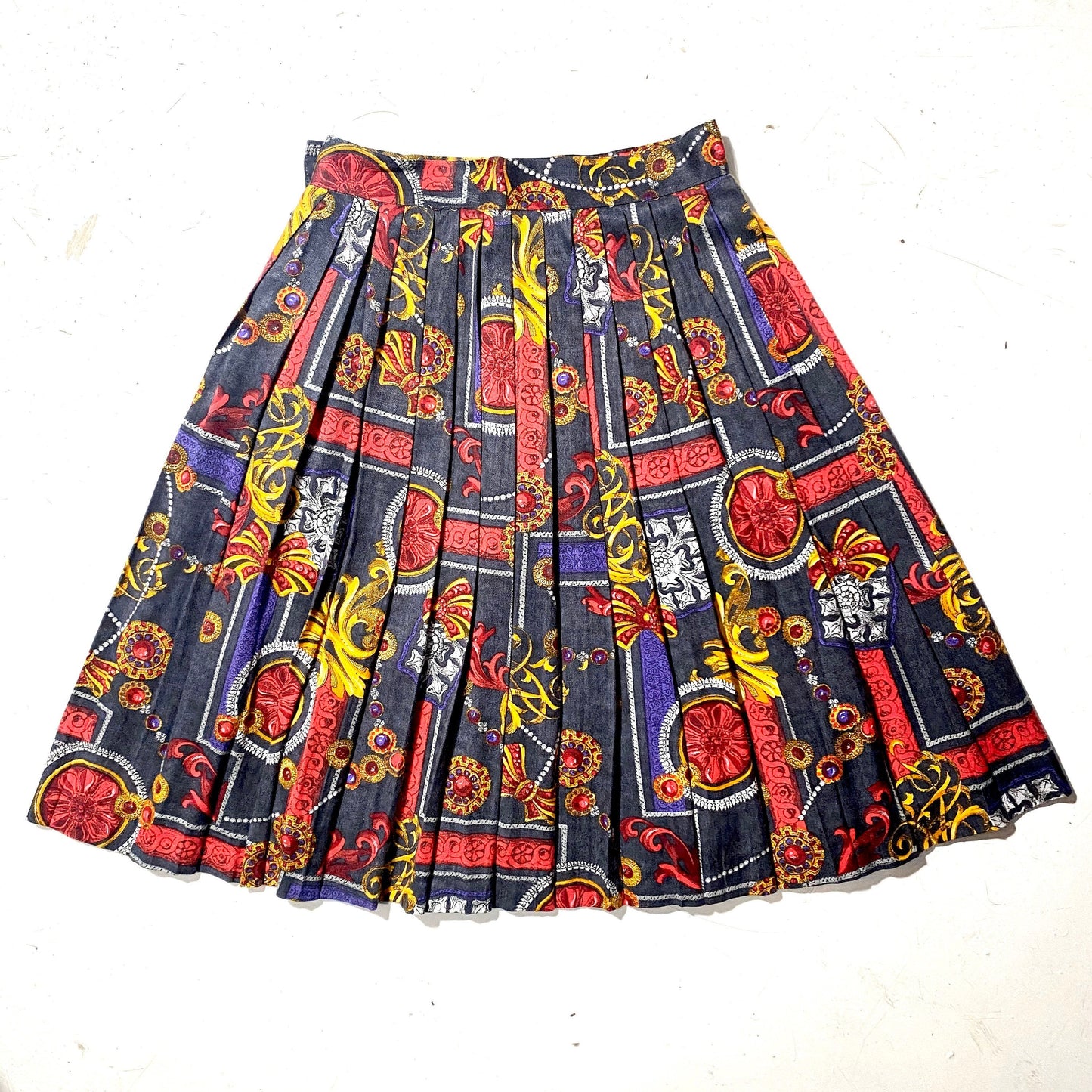 Armorica baroque pleated skirt made in 100% natural viscose fibre, Italy 90s sz 40