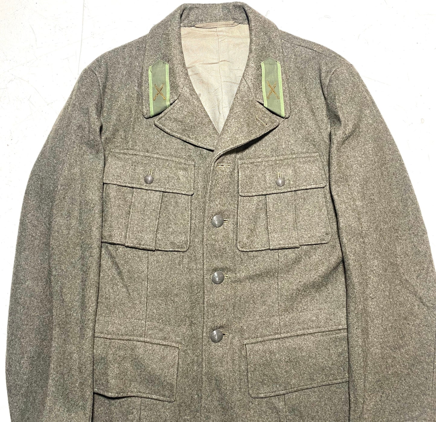 Swedish army 1952 military greyish Green wool field jacket with jack Pockets, artillery patches, mint