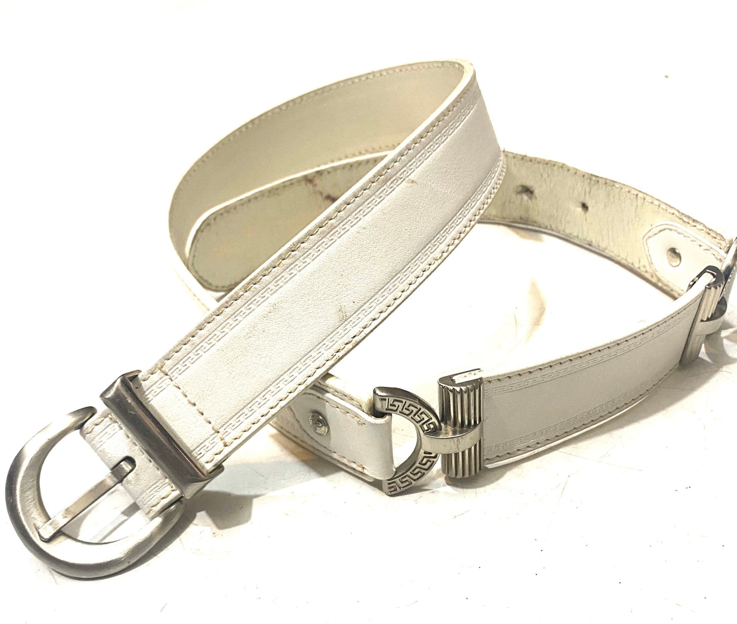 Gianni Versace white leather belt with Medusa crews and Roman pillars, 90s Italy, cool and mint