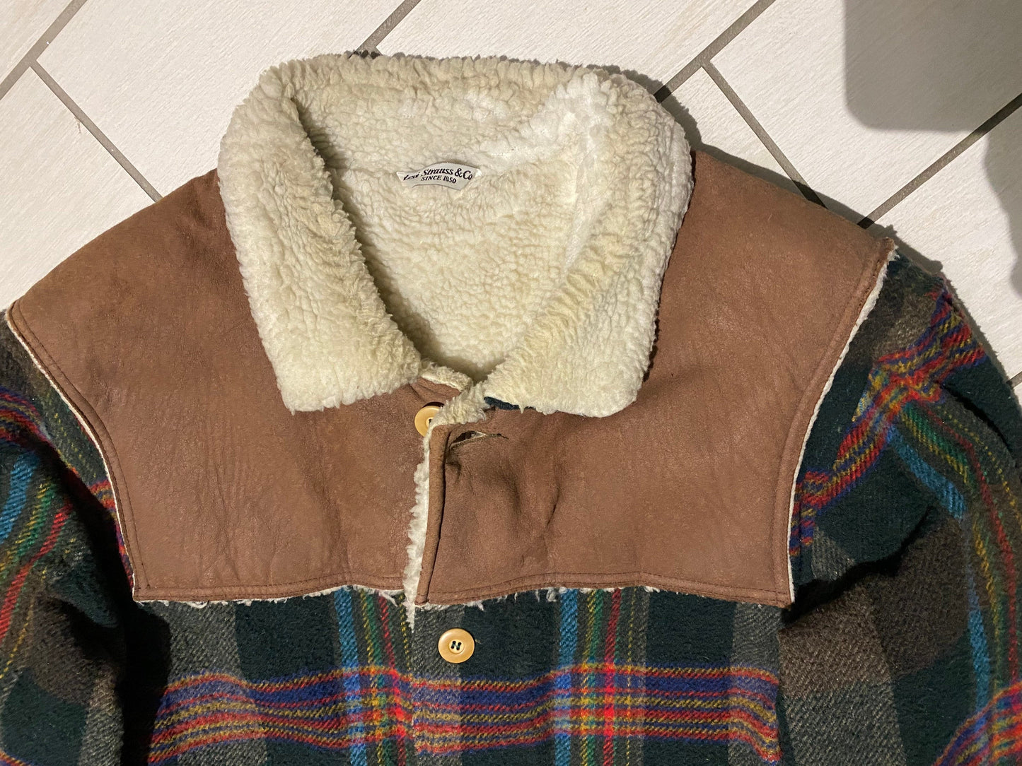 Levi’s western style vintage shearling / plaid wool coat size L / 50, in mint condition