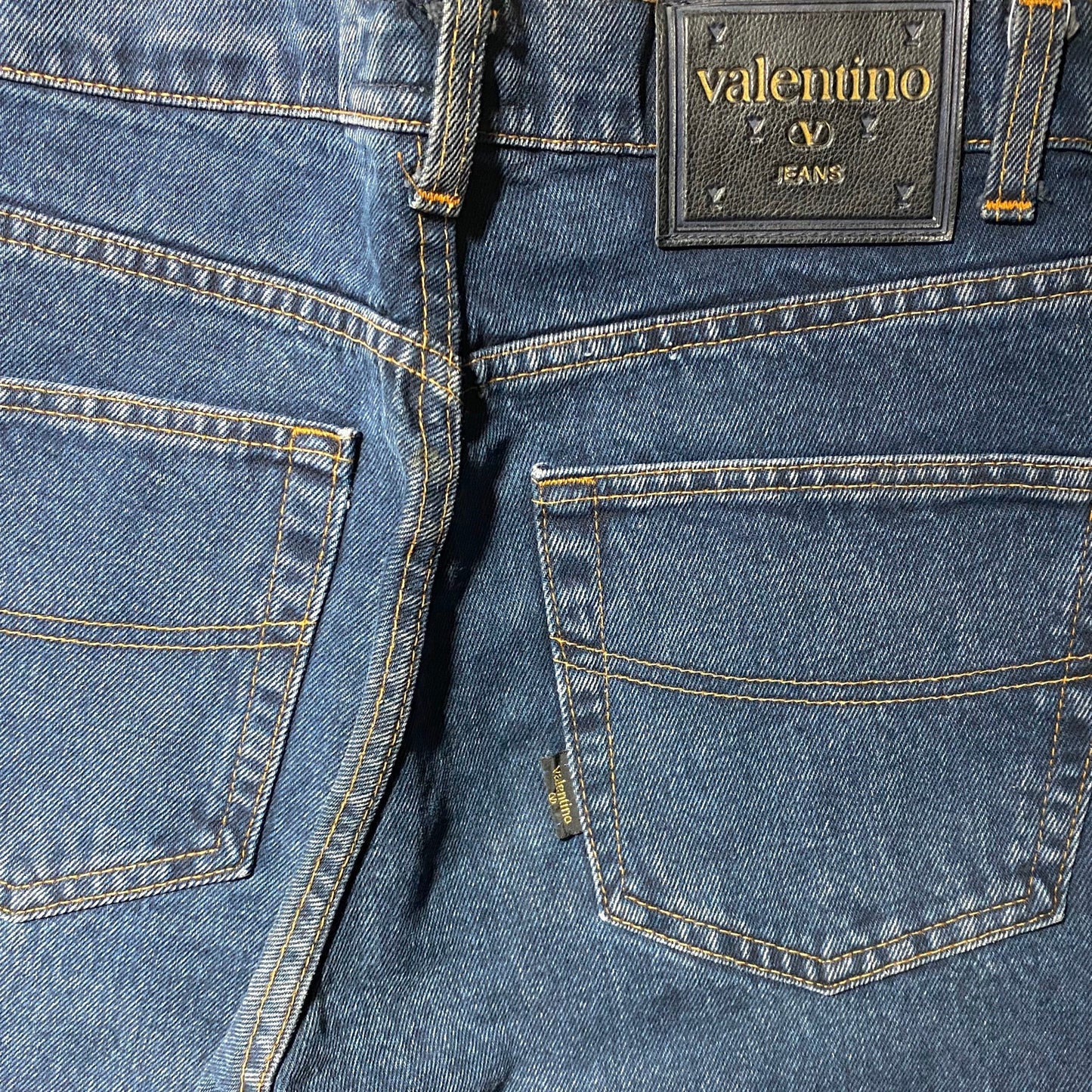 Valentino 90s NOS straight cut petrol indigo blue jeans denim trousers size 31