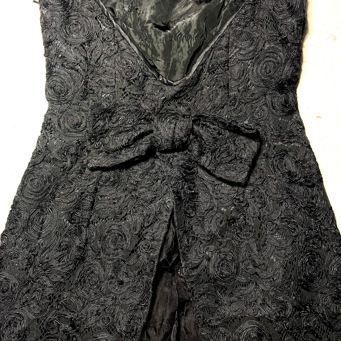 Luxury elegant black silk dress fully coated in macramè & laces, Incredible haute couture piece, mint size M