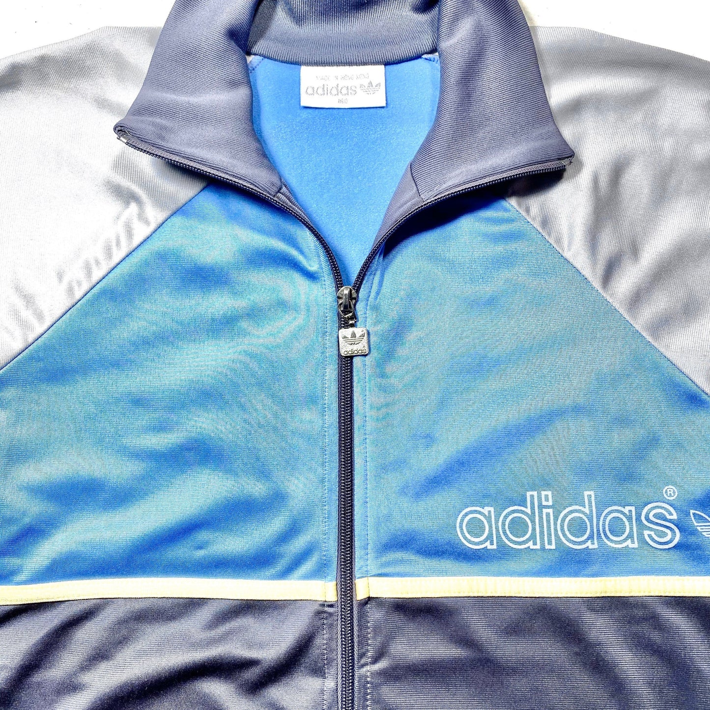 Adidas 90s grey/silver/sky blue tracktop jacket made in Hong Kong, mint condition sz 180 L