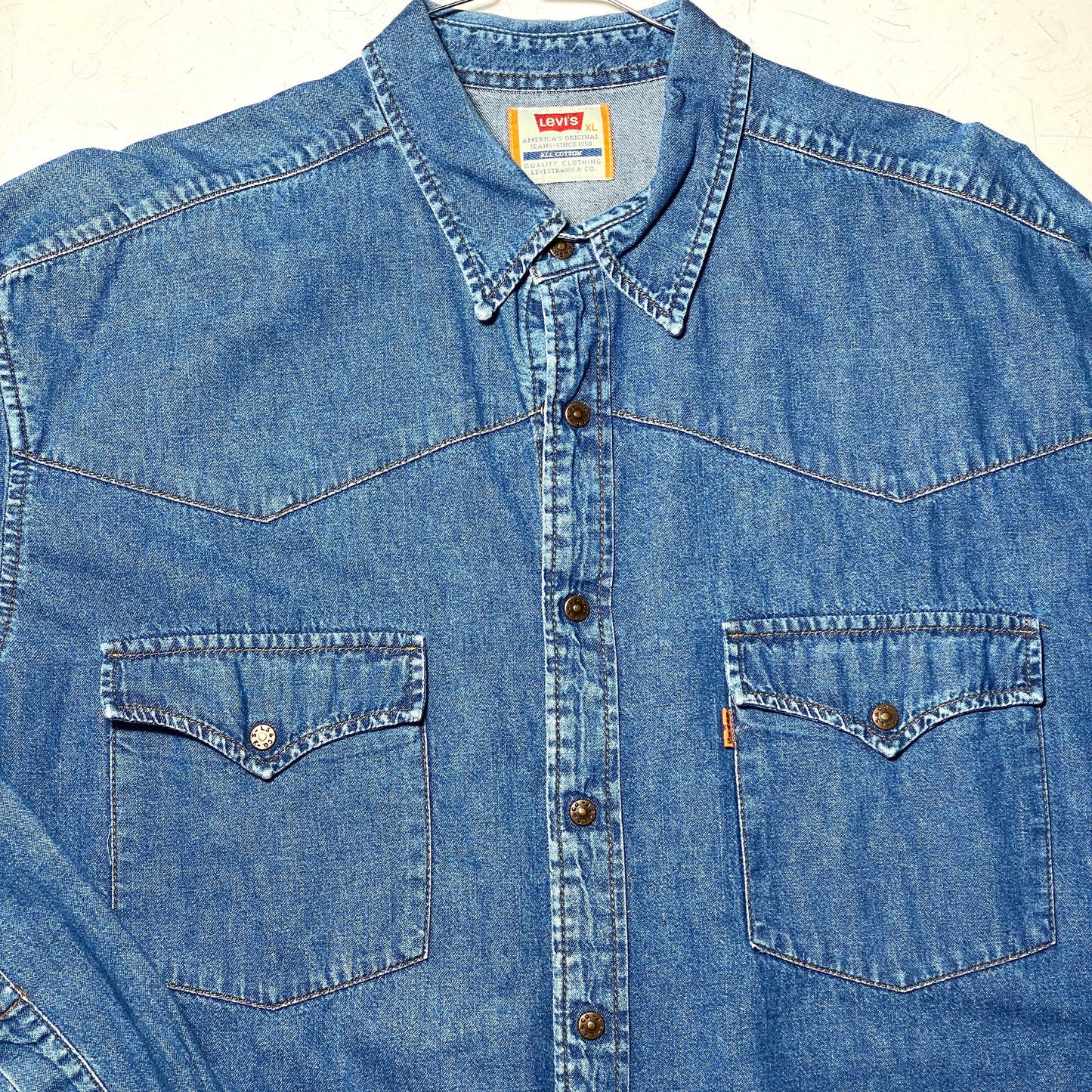 Levi’s vintage indigo blue denim shirt made in USA in the 80s, sz XL perfect condition.