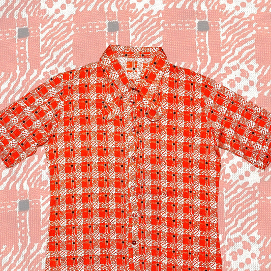 70s Mod flashy checkered red/white shirt with rounded beagle collar, new & unworn