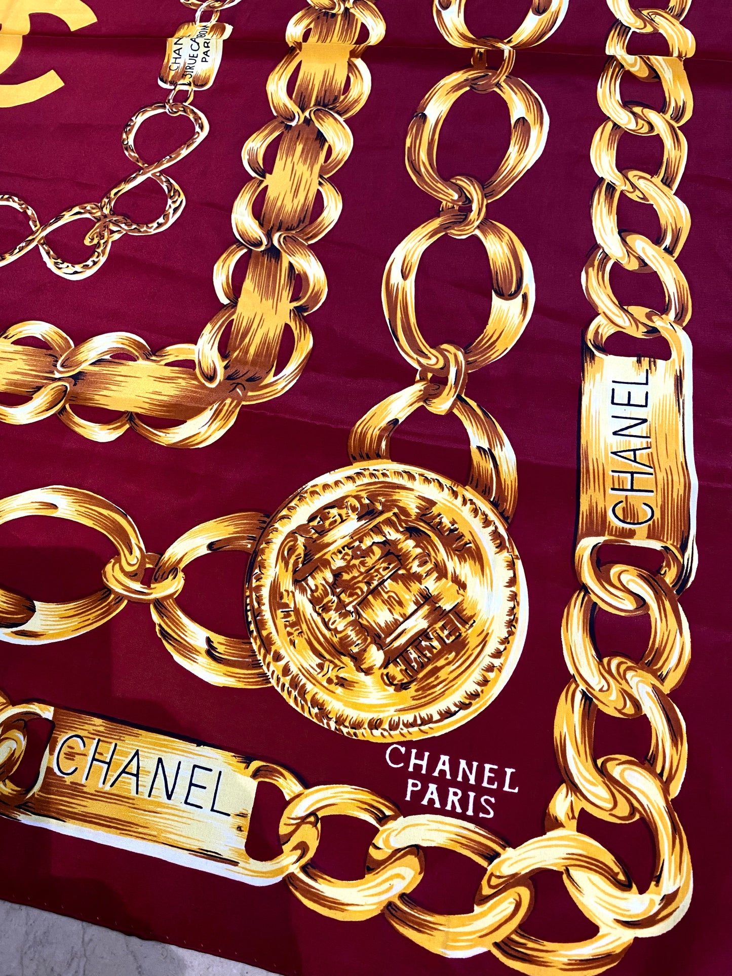 Chanel Paris iconic golden chains silk scarf, great condition