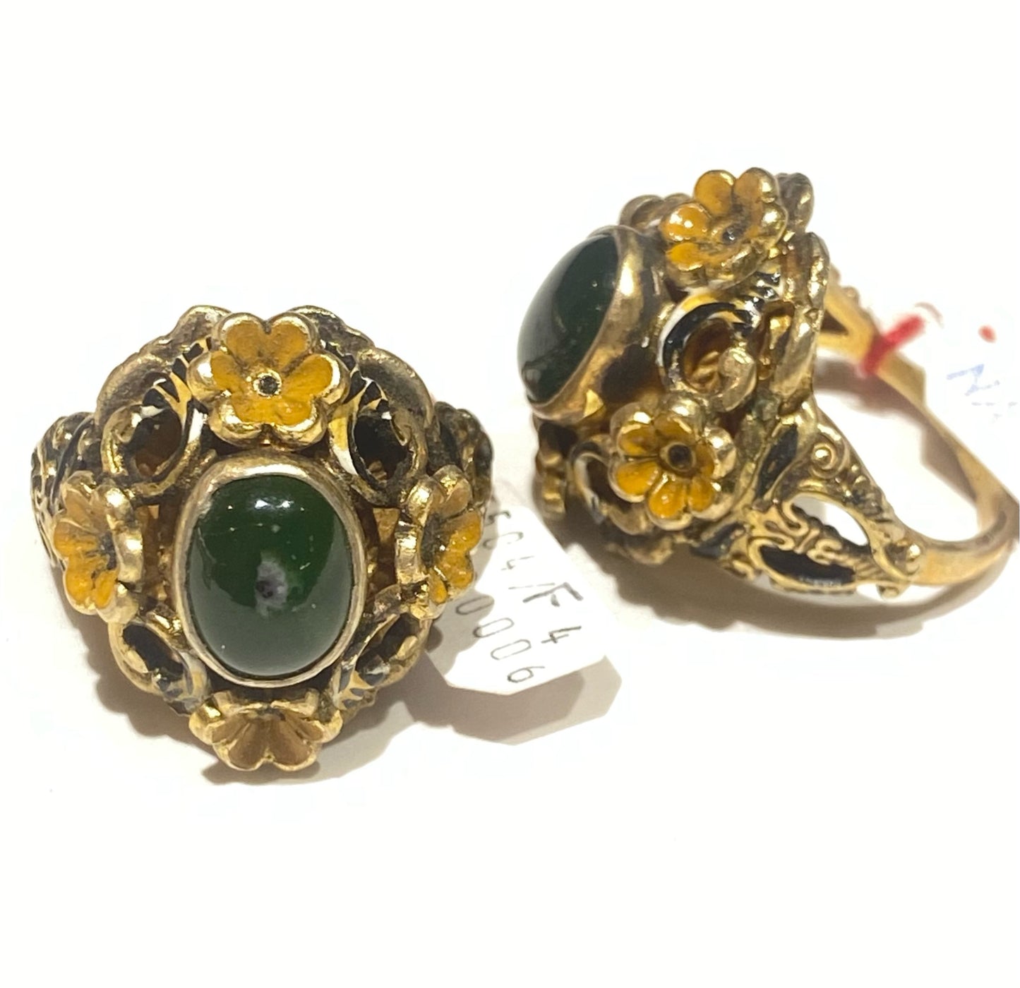Baroque Italian style green agate Gold plated silver ring, hand enameled